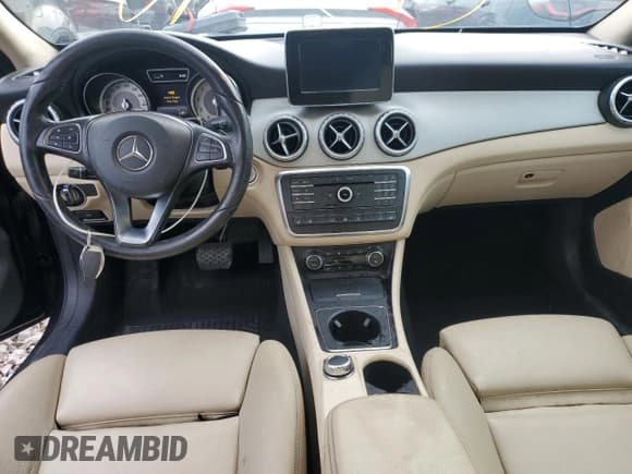 ✅ 2017 Mercedes-Benz GLA 250 • VIN: WDCTG4GB5HJ353695 • Lot: 70558345. Wystawiony na Copart z przebiegiem 84 466 mil. Bezpłatny archiwum sprzedaży aukcyjnych z USA i szczegółowy raport historii pojazdu na DreamBid. Zdjęcie 8.