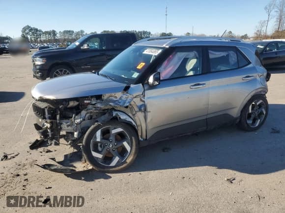 ✅ 2024 Hyundai Venue SEL • VIN: KMHRC8A34RU280089 • Lot: 41864865. Listed on Copart with 18,872 mi. Free auction sales archive from the USA and detailed vehicle history report at DreamBid. Image 1.