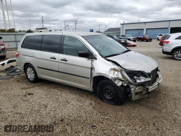 ✅ 2006 Honda Odyssey LX • VIN: 5FNRL38256B123812 • Lot: 89541455. Wystawiony na Copart z przebiegiem 197 446 mil. Bezpłatny archiwum sprzedaży aukcyjnych z USA i szczegółowy raport historii pojazdu na DreamBid. Zdjęcie 4.