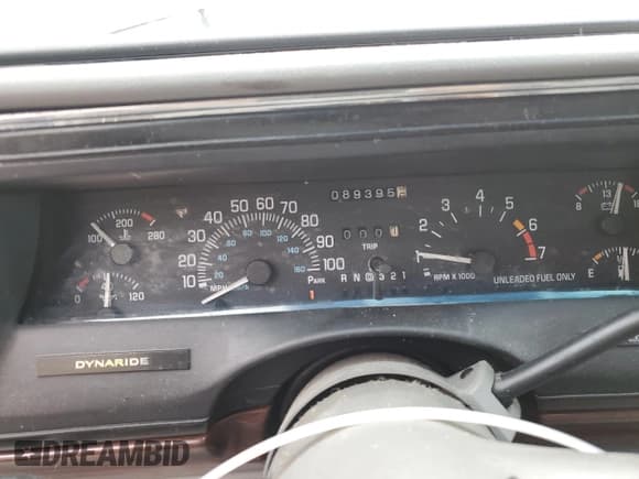 ✅ 1998 Buick LeSabre Custom • VIN: 1G4HP52K4WH522520 • Lot: 89833335. Wystawiony na Copart z przebiegiem 89 395 mil. Bezpłatny archiwum sprzedaży aukcyjnych z USA i szczegółowy raport historii pojazdu na DreamBid. Zdjęcie 9.