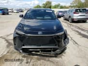 ✅ 2024 Toyota bZ4X XLE • VIN: JTMAAAAA7RA047077 • Lot: 84270505. Wystawiony na Copart z przebiegiem 34 900 mil. Bezpłatny archiwum sprzedaży aukcyjnych z USA i szczegółowy raport historii pojazdu na DreamBid. Zdjęcie 14.