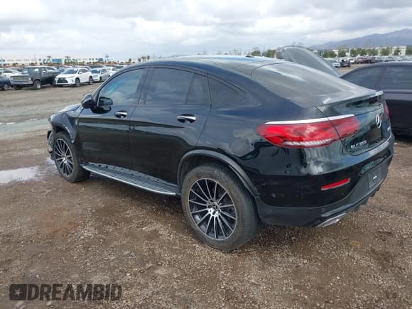 ✅ 2020 Mercedes-Benz GLC 300 • VIN: WDC0J8EB6LF752366 • Lot: 41732189. Listed on IAAI with 71,618 mi. Free auction sales archive from the USA and detailed vehicle history report at DreamBid. Image 3.