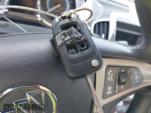 ✅ 2012 Buick LaCrosse Premium 1 • VIN: 1G4GD5E37CF203970 • Lot: 43133666. Wystawiony na IAAI z przebiegiem 63 863 mil. Bezpłatny archiwum sprzedaży aukcyjnych z USA i szczegółowy raport historii pojazdu na DreamBid. Zdjęcie 11.