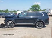 ✅ 2023 Kia Telluride EX • VIN: 5XYP34GC3PG385118 • Lot: 42568084. Wystawiony na IAAI z przebiegiem Nie podano. Bezpłatny archiwum sprzedaży aukcyjnych z USA i szczegółowy raport historii pojazdu na DreamBid. Zdjęcie 15.