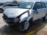 ✅ 2014 Toyota 4Runner SR5 • VIN: JTEZU5JR0E5073915 • Lot: 42372665. Wystawiony na IAAI z przebiegiem 180 463 mil. Bezpłatny archiwum sprzedaży aukcyjnych z USA i szczegółowy raport historii pojazdu na DreamBid. Zdjęcie 6.