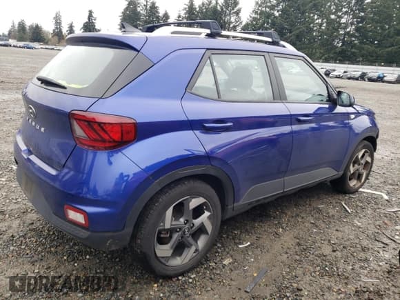 ✅ 2022 Hyundai Venue Limited • VIN: KMHRC8A3XNU161361 • Lot: 81605884. Listed on Copart with 21,056 mi. Free auction sales archive from the USA and detailed vehicle history report at DreamBid. Image 3.