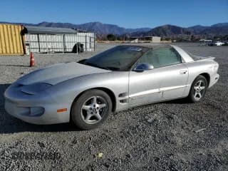 ✅ 2002 Pontiac Firebird Firebird • VIN: 2G2FS22K522170990 • Lot: 41878415. Wystawiony na Copart z przebiegiem 120 056 mil. Bezpłatny archiwum sprzedaży aukcyjnych z USA i szczegółowy raport historii pojazdu na DreamBid. Zdjęcie 1.