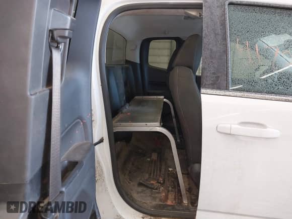 2020 Chevrolet Colorado 4WD LT z VIN 1GCHTCEA3L1160482, wystawiony jako IAAI lot #41720575 z przebiegiem 96 062 mil mil oraz . Historia ofert i sprzedaży dostępna na DreamBid. Obrazek 8.