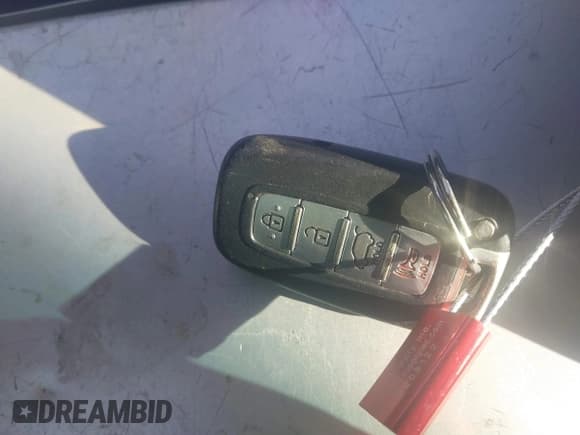 ✅ 2016 Hyundai Veloster Turbo • VIN: KMHTC6AE9GU285572 • Lot: 41366004. Wystawiony na IAAI z przebiegiem 86 358 mil. Bezpłatny archiwum sprzedaży aukcyjnych z USA i szczegółowy raport historii pojazdu na DreamBid. Zdjęcie 11.