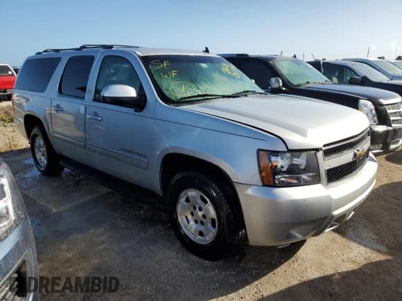 ✅ 2011 Chevrolet Suburban LS • VIN: 1GNSCHE01BR102744 • Lot: 76460694. Wystawiony na Copart z przebiegiem Nie podano. Bezpłatny archiwum sprzedaży aukcyjnych z USA i szczegółowy raport historii pojazdu na DreamBid. Zdjęcie 4.