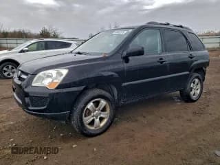 ✅ 2010 Kia Sportage LX • VIN: KNDKG3A49A7694509 • Лот: 93063275. Опубликован ранее на Copart с пробегом 93 959 миль. Бесплатный доступ к архиву аукционных продаж из США и подробный отчёт об истории автомобиля на DreamBid. Изображение 1.