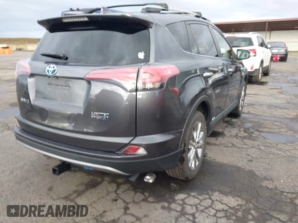 ✅ 2018 Toyota RAV4 Hybrid Limited • VIN: JTMDJREV0JD215668 • Lot: 43719497. Wystawiony na IAAI z przebiegiem 62 643 mil. Bezpłatny archiwum sprzedaży aukcyjnych z USA i szczegółowy raport historii pojazdu na DreamBid. Zdjęcie 4.