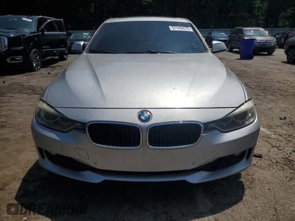 ✅ 2015 BMW 3 Series 328i • VIN: WBA3A5G51FNS88757 • Lot: 57448475. Wystawiony na Copart z przebiegiem 183 586 mil. Bezpłatny archiwum sprzedaży aukcyjnych z USA i szczegółowy raport historii pojazdu na DreamBid. Zdjęcie 5.