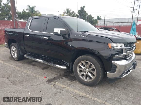 ✅ 2022 Chevrolet Silverado 1500 LTZ • VIN: 1GCPWEED6NZ108793 • Lot: 43199049. Wystawiony na IAAI z przebiegiem 117 719 mil. Bezpłatny archiwum sprzedaży aukcyjnych z USA i szczegółowy raport historii pojazdu na DreamBid. Zdjęcie 1.