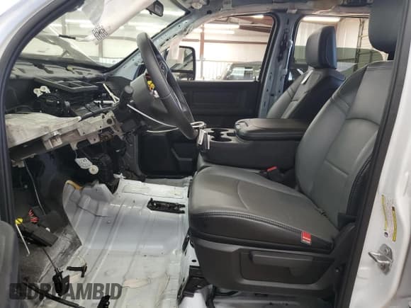 ✅ 2023 Ram 2500 Tradesman • VIN: 3C6UR5HJ2PG537032 • Lot: 66932815. Wystawiony na Copart z przebiegiem Nie podano. Bezpłatny archiwum sprzedaży aukcyjnych z USA i szczegółowy raport historii pojazdu na DreamBid. Zdjęcie 7.