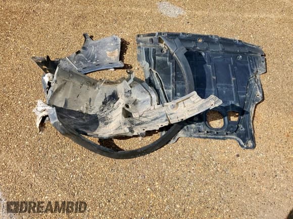 ✅ 2020 Nissan Rogue S • VIN: JN1BJ1CV2LW543969 • Lot: 85532415. Wystawiony na Copart z przebiegiem 77 880 mil. Bezpłatny archiwum sprzedaży aukcyjnych z USA i szczegółowy raport historii pojazdu na DreamBid. Zdjęcie 13.