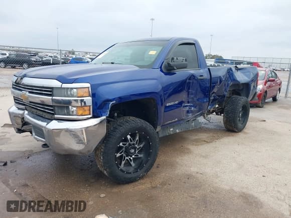✅ 2015 Chevrolet Silverado 2500HD Work Truck • VIN: 1GC0CUEG0FZ105243 • Lot: 41379638. Wystawiony na IAAI z przebiegiem 206 104 mil. Bezpłatny archiwum sprzedaży aukcyjnych z USA i szczegółowy raport historii pojazdu na DreamBid. Zdjęcie 2.