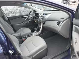 2013 Hyundai Elantra GLS z VIN 5NPDH4AE0DH386021, wystawiony jako IAAI lot #43536111 z przebiegiem 63 593 mil mil oraz . Historia ofert i sprzedaży dostępna na DreamBid. Obrazek 5.