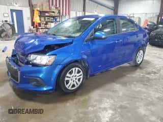 2019 Chevrolet Sonic LS с VIN 1G1JB5SB1K4125359, выставлен на аукционе Copart как лот 72516934 с пробегом 97 512 миль миль и Списание • Salvage title. История ставок и продаж доступна на DreamBid. Изображение 1.