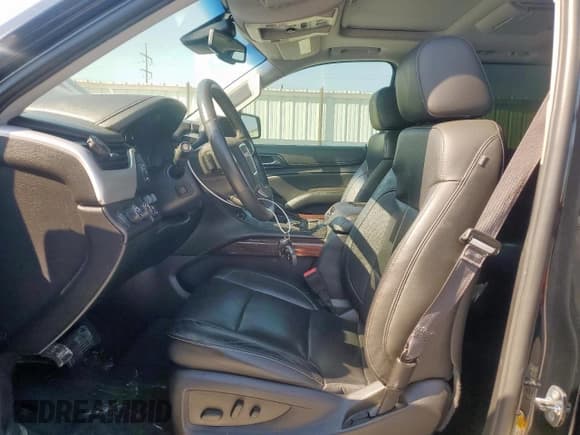 ✅ 2016 GMC Yukon XL SLT • VIN: 1GKS2GKC1GR154441 • Lot: 71863495. Listed on Copart with 136,816 mi. Free auction sales archive from the USA and detailed vehicle history report at DreamBid. Image 7.