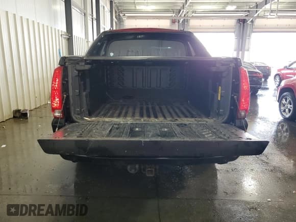 ✅ 2008 Cadillac Escalade EXT • VIN: 3GYFK62828G214967 • Lot: 71713254. Listed on Copart with 82,595 mi. Free auction sales archive from the USA and detailed vehicle history report at DreamBid. Image 6.