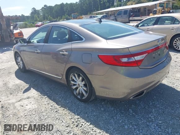 ✅ 2012 Hyundai Azera • VIN: KMHFH4JG1CA140736 • Лот: 42913776. Опубликован ранее на IAAI с пробегом 121 063 миль. Бесплатный доступ к архиву аукционных продаж из США и подробный отчёт об истории автомобиля на DreamBid. Изображение 3.