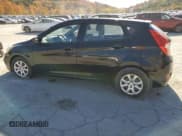 ✅ 2013 Hyundai Accent GS • VIN: KMHCT5AE2DU110926 • Лот: 74902274. Опубликован ранее на Copart с пробегом 50 812 миль. Бесплатный доступ к архиву аукционных продаж из США и подробный отчёт об истории автомобиля на DreamBid. Изображение 2.