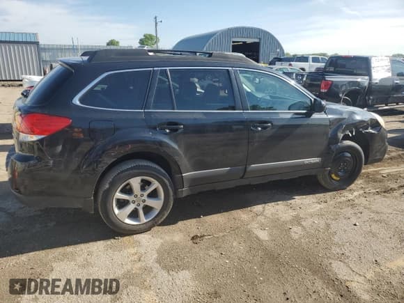 ✅ 2013 Subaru Outback Premium • VIN: 4S4BRBCC0D3317163 • Lot: 55112525. Listed on Copart with 177,822 mi. Free auction sales archive from the USA and detailed vehicle history report at DreamBid. Image 3.
