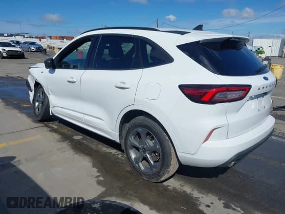 ✅ 2023 Ford Escape ST-Line • VIN: 1FMCU0MZ2PUB39653 • Лот: 41728162. Опубликован ранее на IAAI с пробегом Не указан. Бесплатный доступ к архиву аукционных продаж из США и подробный отчёт об истории автомобиля на DreamBid. Изображение 3.