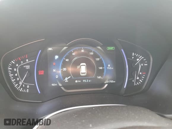 ✅ 2020 Hyundai Santa Fe SEL • VIN: 5NMS33AD9LH229963 • Lot: 53209714. Wystawiony na Copart z przebiegiem 31 755 mil. Bezpłatny archiwum sprzedaży aukcyjnych z USA i szczegółowy raport historii pojazdu na DreamBid. Zdjęcie 9.