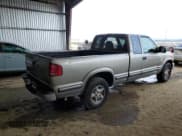 ✅ 2002 Chevrolet S-10 LS • VIN: 1GCDT19WX28203312 • Лот: 50012275. Опубликован ранее на Copart с пробегом 253 514 миль. Бесплатный доступ к архиву аукционных продаж из США и подробный отчёт об истории автомобиля на DreamBid. Изображение 3.