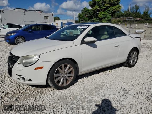 ✅ 2011 Volkswagen Eos Komfort • VIN: WVWBW7AH4BV002456 • Lot: 89911075. Listed on Copart with 117,830 mi. Free auction sales archive from the USA and detailed vehicle history report at DreamBid. Image 1.