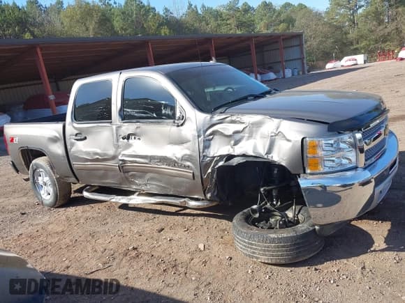 ✅ 2012 Chevrolet Silverado 1500 LT • VIN: 1GCPKSE71CF238533 • Lot: 43526817. Listed on IAAI with 69,901 mi. Free auction sales archive from the USA and detailed vehicle history report at DreamBid. Image 12.