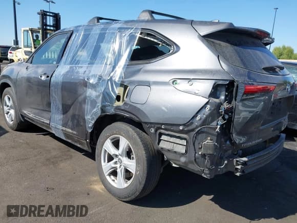 ✅ 2021 Toyota Highlander LE • VIN: 5TDZZRAH6MS530742 • Lot: 43514535. Listed on IAAI with 73,006 mi. Free auction sales archive from the USA and detailed vehicle history report at DreamBid. Image 3.