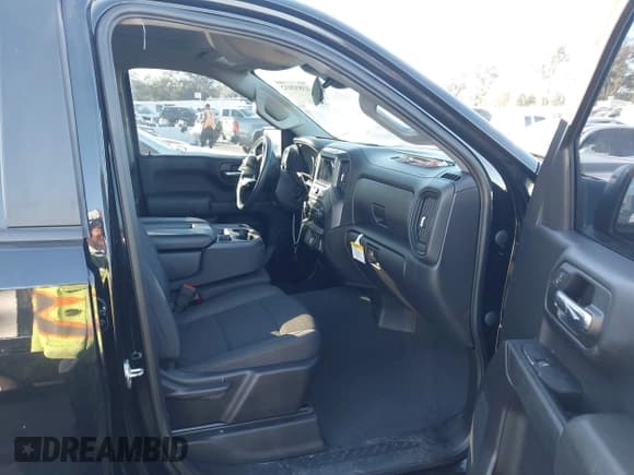 ✅ 2023 Chevrolet Silverado 1500 Custom • VIN: 3GCPABEK5PG262216 • Lot: 43852032. Wystawiony na IAAI z przebiegiem 34 397 mil. Bezpłatny archiwum sprzedaży aukcyjnych z USA i szczegółowy raport historii pojazdu na DreamBid. Zdjęcie 5.