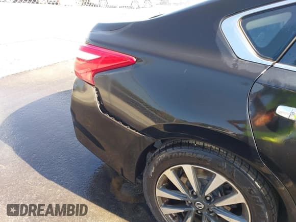 ✅ 2017 Nissan Altima SR • VIN: 1N4AL3AP6HC229016 • Lot: 43636015. Wystawiony na IAAI z przebiegiem 124 650 mil. Bezpłatny archiwum sprzedaży aukcyjnych z USA i szczegółowy raport historii pojazdu na DreamBid. Zdjęcie 6.