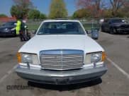 ✅ 1988 Mercedes-Benz 560 • VIN: WDBCA39DXJA420974 • Lot: 42122073. Listed on IAAI with 113,273 mi. Free auction sales archive from the USA and detailed vehicle history report at DreamBid. Image 6.