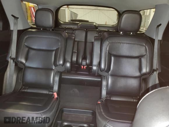 ✅ 2020 Ford Explorer XLT • VIN: 1FMSK8DH3LGC88315 • Lot: 80480024. Wystawiony na Copart z przebiegiem 63 125 mil. Bezpłatny archiwum sprzedaży aukcyjnych z USA i szczegółowy raport historii pojazdu na DreamBid. Zdjęcie 10.