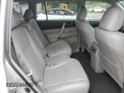 ✅ 2011 Toyota Highlander • VIN: 5TDBK3EH5BS062383 • Лот: 80079395. Опубликован ранее на Copart с пробегом 91 963 миль. Бесплатный доступ к архиву аукционных продаж из США и подробный отчёт об истории автомобиля на DreamBid. Изображение 11.