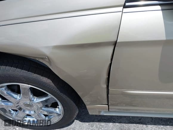 ✅ 2007 Chrysler Pacifica Limited • VIN: 2A8GM78X67R163158 • Lot: 42890251. Listed on IAAI with 96,933 mi. Free auction sales archive from the USA and detailed vehicle history report at DreamBid. Image 6.