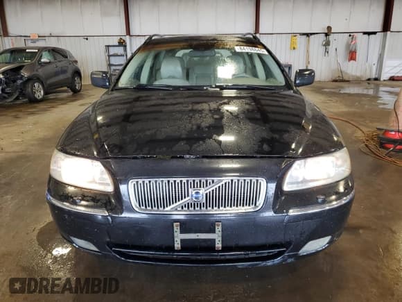 ✅ 2005 Volvo V70 • VIN: YV1SW592352474331 • Lot: 84198645. Listed on Copart with 112,415 mi. Free auction sales archive from the USA and detailed vehicle history report at DreamBid. Image 5.