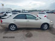 ✅ 2004 Toyota Camry LE • VIN: 4T1BE32K84U861432 • Lot: 42570803. Wystawiony na IAAI z przebiegiem 226 690 mil. Bezpłatny archiwum sprzedaży aukcyjnych z USA i szczegółowy raport historii pojazdu na DreamBid. Zdjęcie 13.