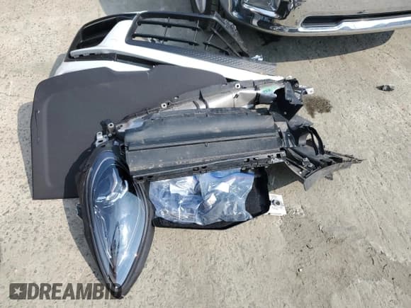 ✅ 2024 Porsche Macan • VIN: WP1AA2A51RLB01856 • Lot: 59578835. Listed on Copart with 22,267 mi. Free auction sales archive from the USA and detailed vehicle history report at DreamBid. Image 13.