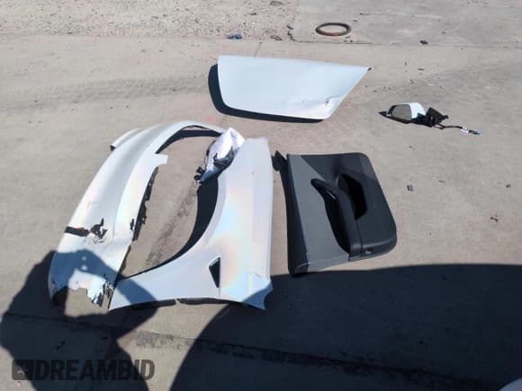 ✅ 2025 Tesla Model 3 Long Range • VIN: 5YJ3E1EA0SF931348 • Lot: 57074935. Listed on Copart with 2,153 mi. Free auction sales archive from the USA and detailed vehicle history report at DreamBid. Image 12.