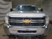 ✅ 2012 Chevrolet Silverado 2500HD LT • VIN: 1GC2KXCG1CZ352458 • Lot: 87028325. Wystawiony na Copart z przebiegiem 112 786 mil. Bezpłatny archiwum sprzedaży aukcyjnych z USA i szczegółowy raport historii pojazdu na DreamBid. Zdjęcie 5.