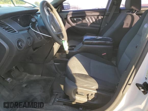 ✅ 2013 Ford Police Interceptor • VIN: 1FAHP2M85DG143538 • Lot: 92512505. Listed on Copart with 216,049 mi. Free auction sales archive from the USA and detailed vehicle history report at DreamBid. Image 7.