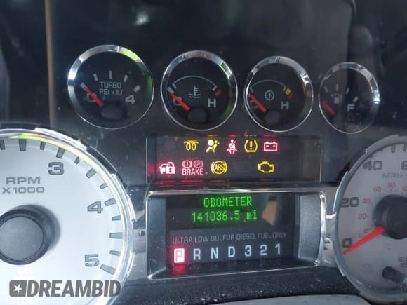 ✅ 2008 Ford F-250 XL • VIN: 1FTSW21R98EC08991 • Lot: 41135638. Wystawiony na IAAI z przebiegiem 141 036 mil. Bezpłatny archiwum sprzedaży aukcyjnych z USA i szczegółowy raport historii pojazdu na DreamBid. Zdjęcie 7.