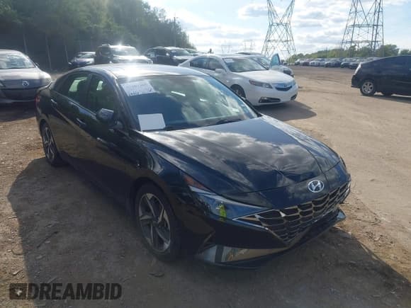 ✅ 2021 Hyundai Elantra SEL • VIN: 5NPLN4AG9MH020239 • Lot: 43367205. Listed on IAAI with 24,303 mi. Free auction sales archive from the USA and detailed vehicle history report at DreamBid. Image 19.