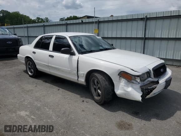 ✅ 2010 Ford Police Interceptor • VIN: 2FABP7BV2AX141201 • Lot: 57223595. Listed on Copart with Not provided. Free auction sales archive from the USA and detailed vehicle history report at DreamBid. Image 4.