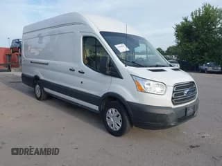 ✅ 2017 Ford Transit • VIN: 1FTBW3XM5HKA83524 • Lot: 43068060. Wystawiony na IAAI z przebiegiem 218 601 mil. Bezpłatny archiwum sprzedaży aukcyjnych z USA i szczegółowy raport historii pojazdu na DreamBid. Zdjęcie 1.